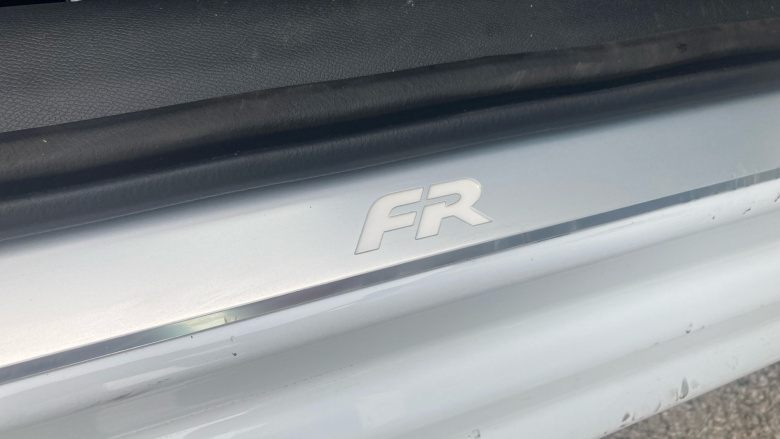 SEAT Leon 1.5 e-Hybrid FR 5dr DSG [DAP] Hatchback